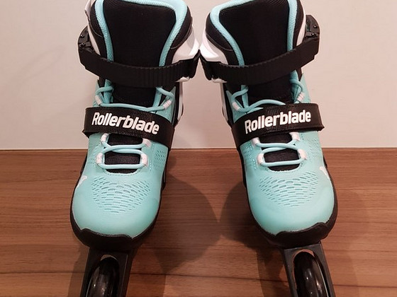 Роликовые коньки Rollerblade регулируемые размер 33-36.5