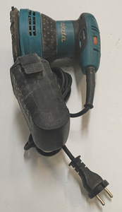 Эксцентриковая шлифмашина Makita BO5031K (5 фото из 5)
