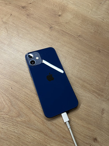 iPhone 12 mini (1 foto / 5)