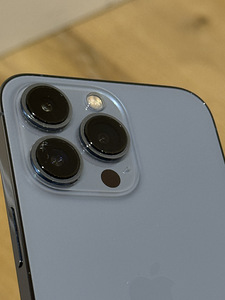 iPhone 13 pro 256GB (8 фото из 8)