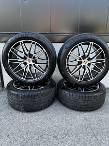 Porsche Cayenne R21 veljed (1 foto / 10)