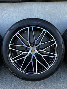 Porsche Cayenne R21 veljed (5 foto / 10)