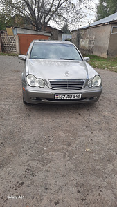 Mercedes benz w 203 4 matic (1 լուսանկար / 8)