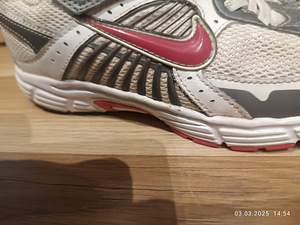 Кроссовки Nike 34. (3 фото из 3)