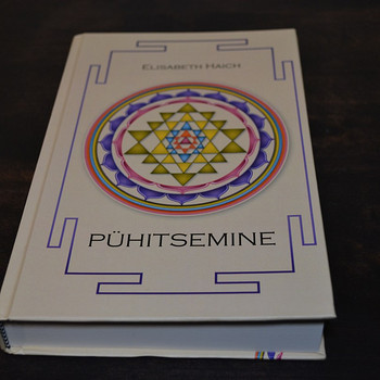 PÜHITSEMINE - by Elisabeth Haich