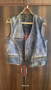 VEST (nahk), GUNS'N ROUSES seljal. (1 foto / 7)
