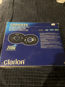CLARION SRR6935 250w (2 foto / 3)