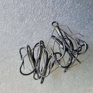 Konksud, rohuvaba kolmikkonksud 6tk 27.5mm 8.6mm 1.2g (5 foto / 6)
