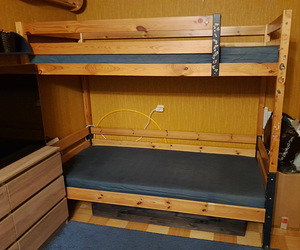 Kasutatud narivoodid 90 × 200 + lastemööbel. (1 foto / 8)