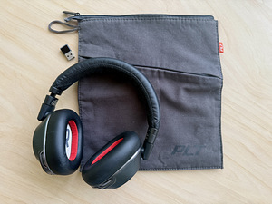 Plantronics Voyager 8200 (1 фото из 4)