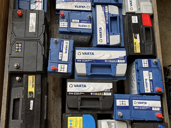 Auto aku AGM aku VARTA, BOSCH, EUROGLOBE, SONNAK, EXIDE