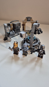 LEGO Star Wars - Кузница мандалорцев Бронника 75319 (3 фото из 6)