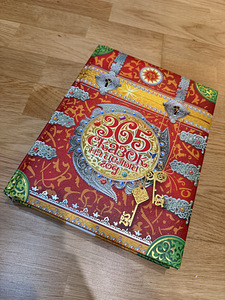Книга 365 сказок (1 фото из 2)