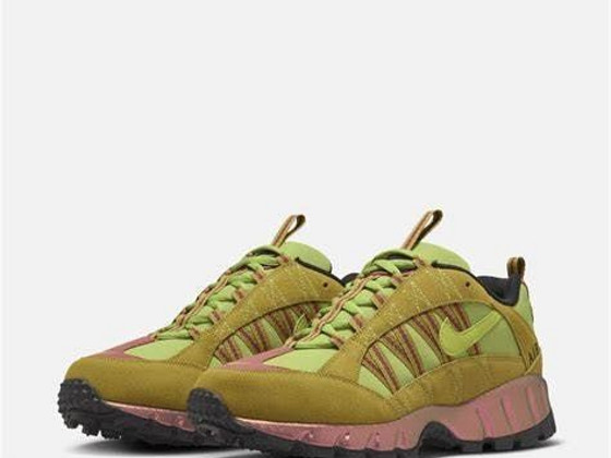 Nike Air Humara Pacific Moss/ Pear-Dark Pony-Dark Pony