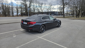 BMW 520D G30 (4 фото из 15)