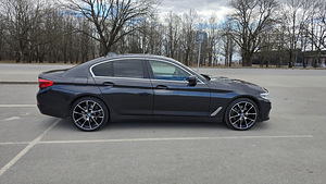 BMW 520D G30 (3 фото из 15)