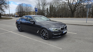 BMW 520D G30 (2 фото из 15)
