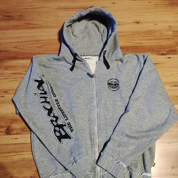 Спортивная кофта