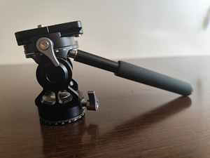 Mini-statiivipea (1 foto / 3)