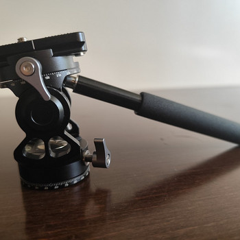 Mini-statiivipea