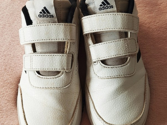 Кроссовки Adidas, размер 35