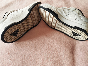 Adidas tossud, s.35 (5 foto / 5)