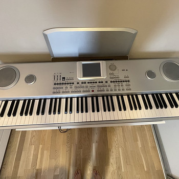 Korg PA 588