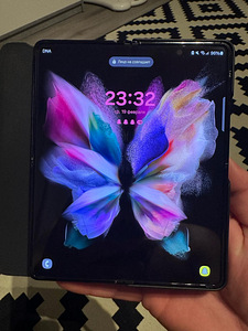 Samsung Galaxy Z Fold 3 (1 фото из 3)