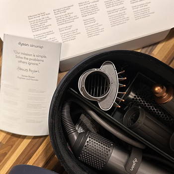 Dyson Airwrap multi-styler