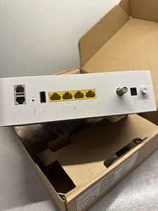 Роутер (3 фото из 4)