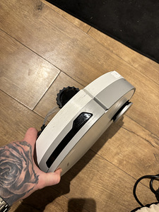 Robottolmuimeja Samsung jet bot (4 foto / 6)