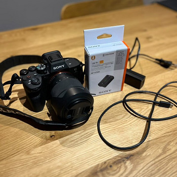 Sony a7m iv
