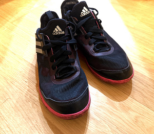 Кроссовки Adidas р.37 (2 фото из 3)
