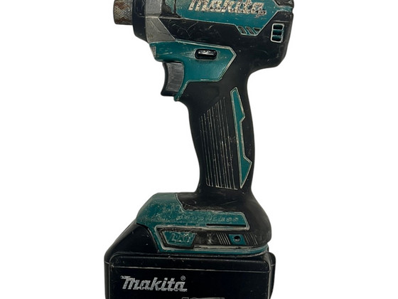 Akutrell Makita DTD153 + aku 5,0Ah