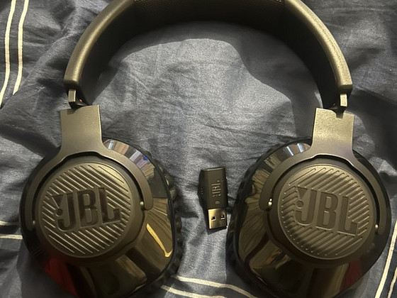 Jbl quantum 100