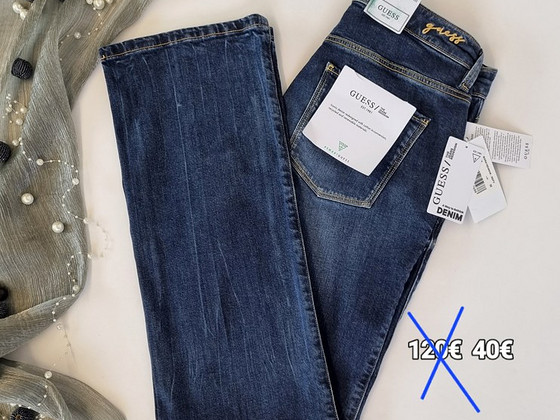 Новые,оригинальные джинсы GUESS.
