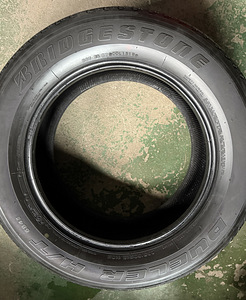 Rehvid Bridgestone 265/60R18 (1 foto / 4)