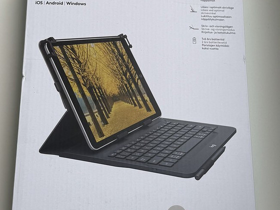 Logitech Universal Folio for 9-10" iOS , Android , Windows