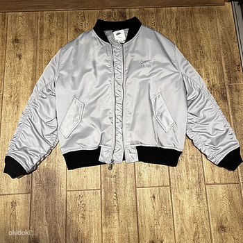 Nike air bomber