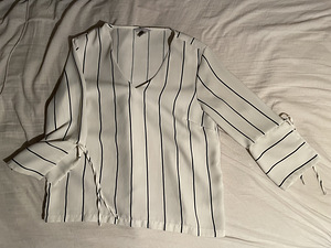 Женская Блузка H&M (1 фото из 2)