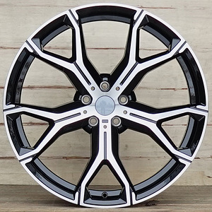 Veljed r22 5x112 BMW X5 X6 g05 g06 style 741m uued (4 foto / 5)