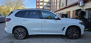 R22 veljed 5x112 BMW x5 x6 g05 g06 Black polish uued (4 foto / 4)
