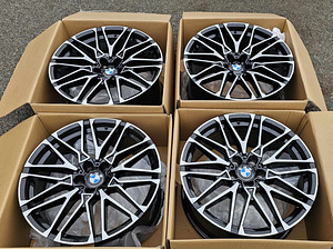 Диски r22 5x112 BMW Style 818m x5 x6 g06 g06 новые (5 фото из 5)