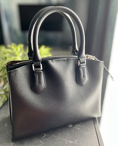 DKNY (4 фото из 6)