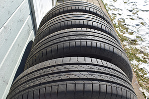 Suverehvid (nagu uued) Continental Ultracontact 185 65 R15 (2 foto / 6)