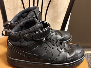Nike (1 фото из 4)