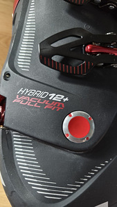 Горнолыжные ботинки Fischer Hybrid 12+ Vacuum 27.5(EU42 2/3) (6 фото из 7)