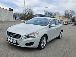 Volvo v60 2.0d5 120kw 2011 AT (1 фото из 10)