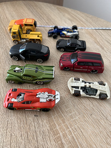Autod (2 foto / 2)