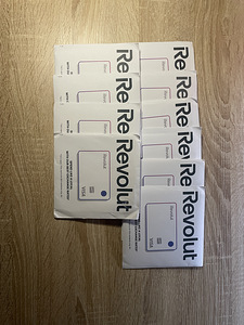 Продам карты Revolut (9шт.) (2 фото из 2)